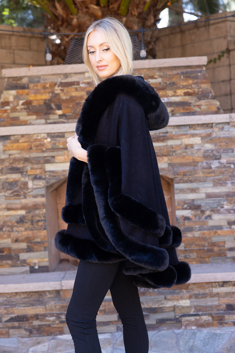 Jolie Cape Poncho " Black "